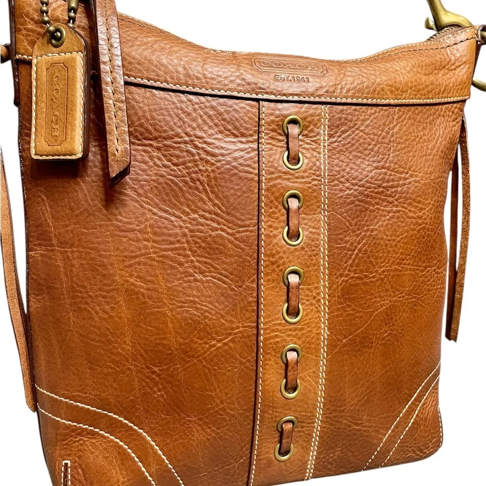 Coach Chelsea Sonoma 10399 Shoulder Bag Full-Zip Whipstitch Accenting - Picture 4 of 12